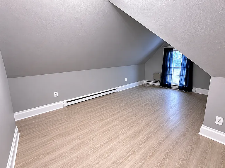 306 Broadway Ave — Photo 11