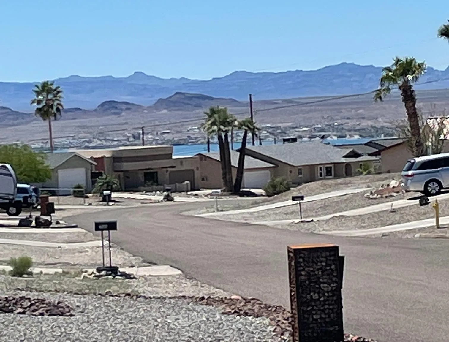 3 bed, 1252 sqft, $1,695 — Photo 2