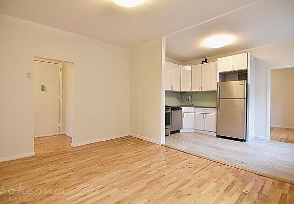 3rd image of 3750 Broadway APT 65