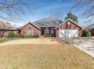4370 W Trillium Ln, Fayetteville, AR 72704