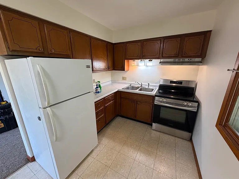 612 S 5th St — Photo 12