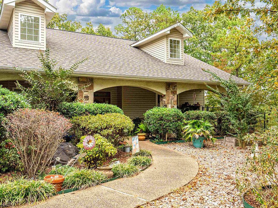 1st image of 251 Fox Tail Ln