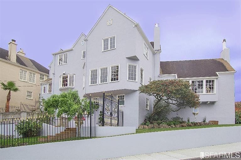 1st image of 1 Rosewood Dr