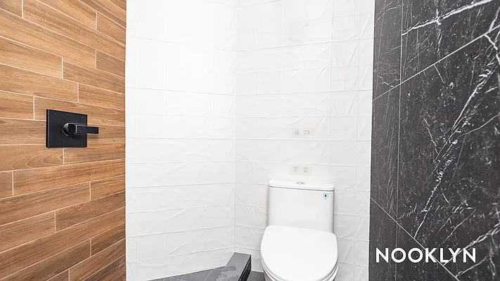 Rented by Nooklyn NYC LLC | media 4