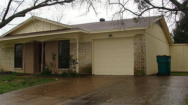 1st image of 422 Hastings Dr