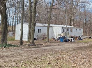70858 62nd St, Hartford, MI 49057