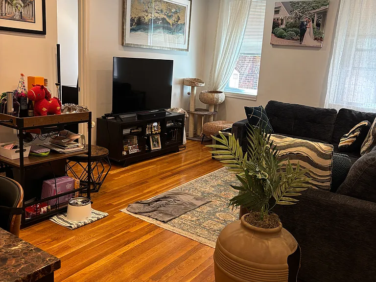 136 Prince St #5 — Photo 3