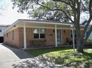 5107 Avenue Q, Galveston, TX 77551