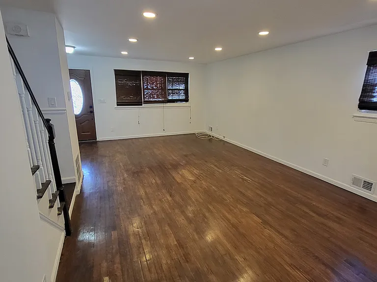 742 Havemeyer Ave — Photo 8