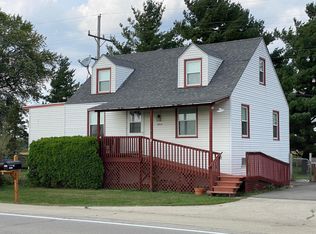 10042 Us Route 20, Garden Prairie, IL 61038