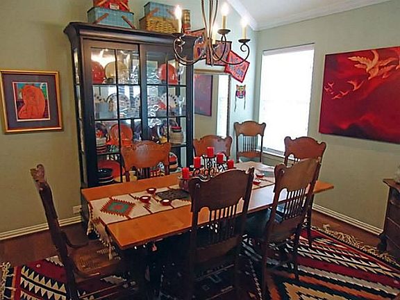4th image of 1935 Highland Oaks Dr