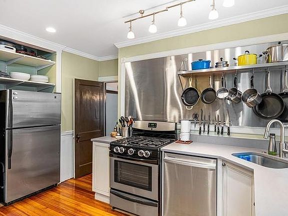 5th image of 35 Washburn Ave APT 2