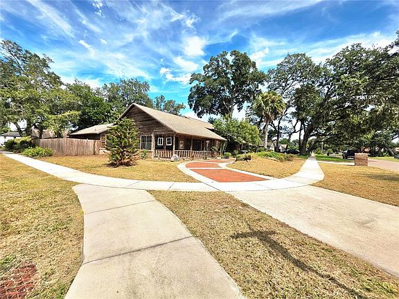 3rd image of 4231 TALL TREE DRIVE