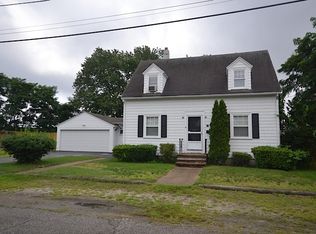 10 Cecil St, Johnston, RI 02919