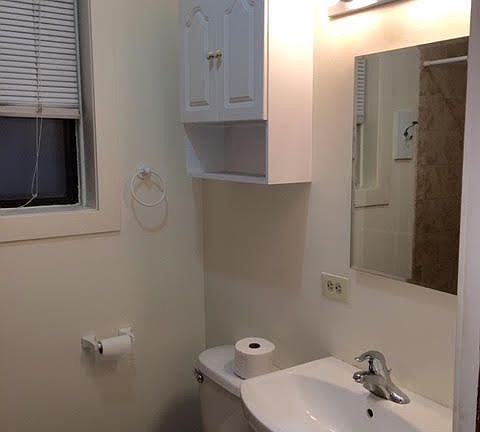 2nd image of 3510 N Sheffield Ave #5B