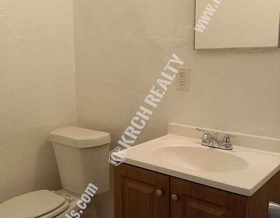4th image of 1842 Milburn Ave