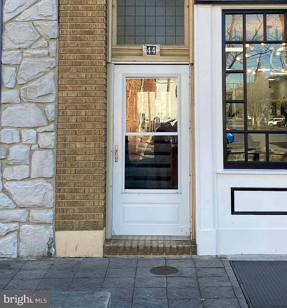 1 bed, 9518 sqft, $1,500 — Photo 1