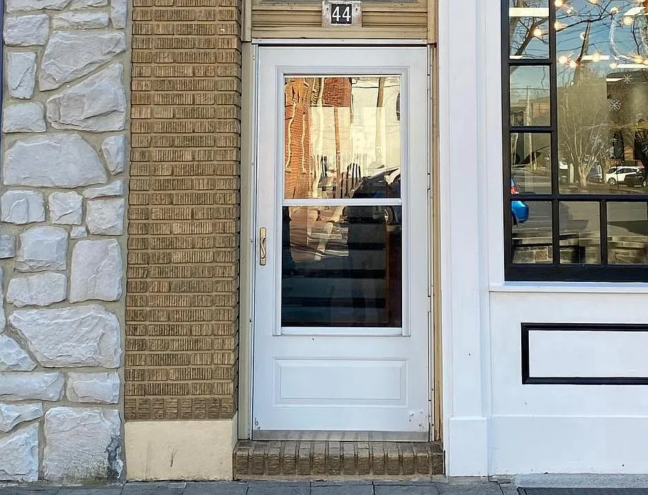 44 S Loudoun St #7
