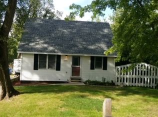 2425 Burbank St, Joliet, IL 60435