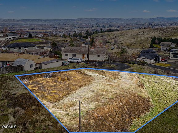2nd image of 8105 Viewcrest Way