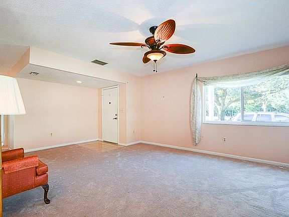 3rd image of 1671 Cape Ann Ave NE APT 1