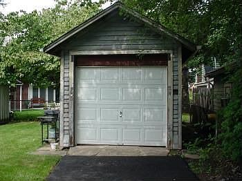 4th image of 89 Bradley Ave