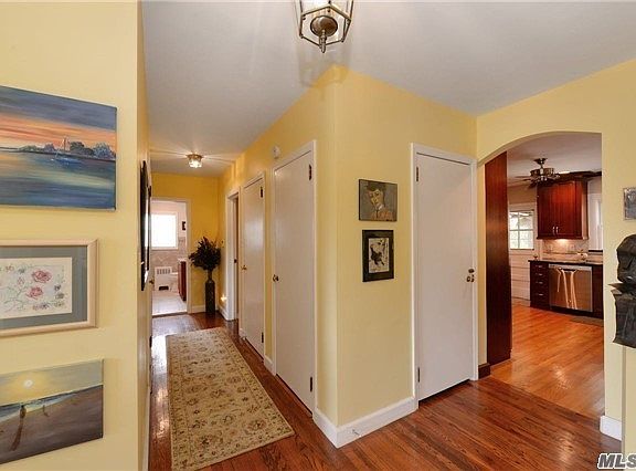 2nd image of 661 Lakeview Ave