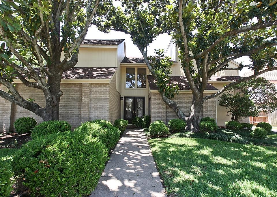 1st image of 1643 Creekside Dr