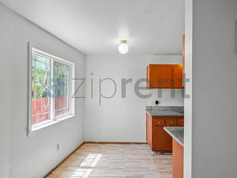 321 Athol Ave #1 — Photo 9