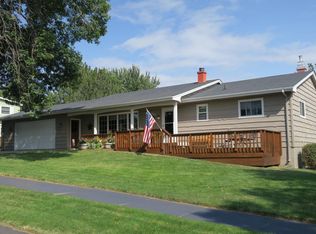 802 N Madison Ave, Pierre, SD 57501