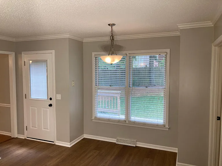 610 Oak Pointe Ct — Photo 3