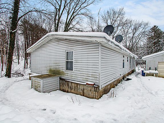 4th image of 52757 W County Road 365
