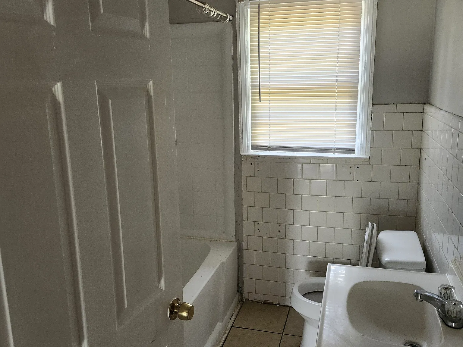210 Cox Dr - 1 — Photo 4