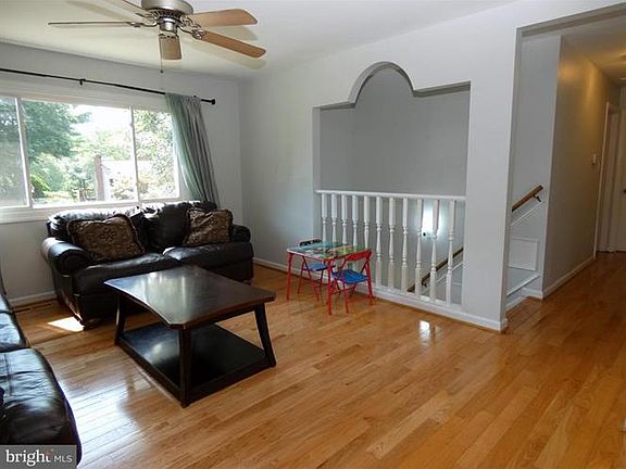 2nd image of 5006 Lynwood Dr