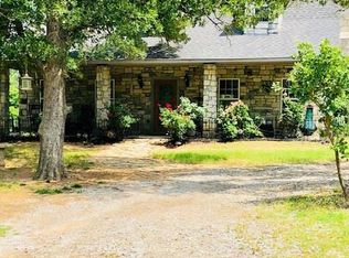 1191 Feed Store Rd, Saint Jo, TX 76265