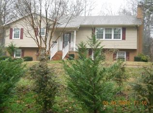 1678 Wagner St, Hickory, NC 28601