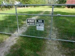 823 Wood Farm Rd, Huntsville, TX 77320