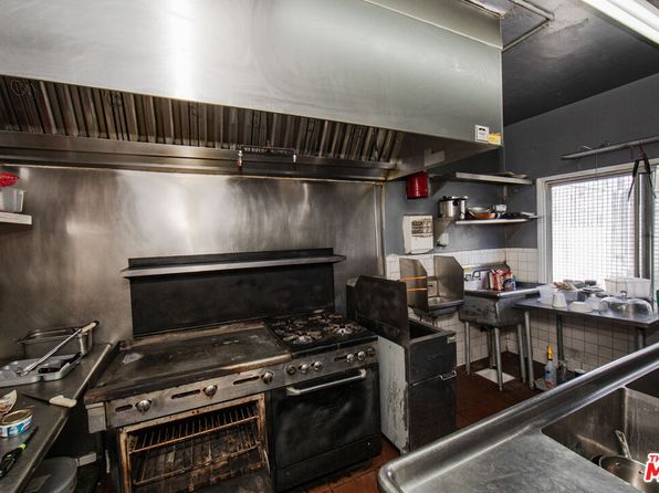 los-angeles-california-2098295573 picture