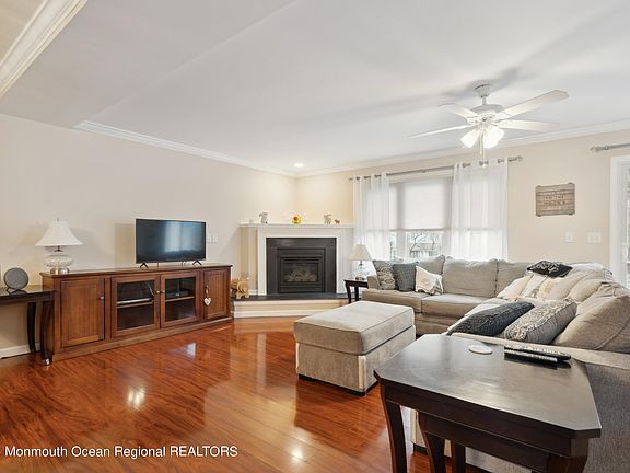 2nd image of 82 Orchid Court #802