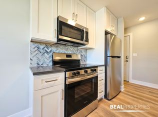 530 W. Aldine, Chicago, IL 60657