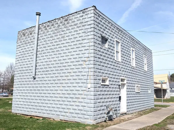 1745 E Market St, Huntington, IN 46750