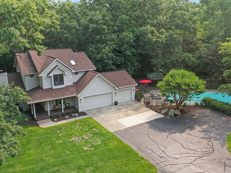 1st image of 6985 Chanterelle Ct NE