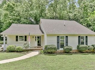 2324 Turnberry Ln, Charlotte, NC 28210