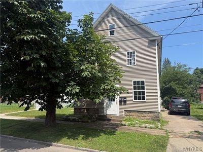 2722 Monroe Ave, Niagara Falls, NY, 14303
