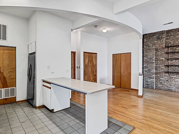 2nd image of 2009 W North Ave APT 3A