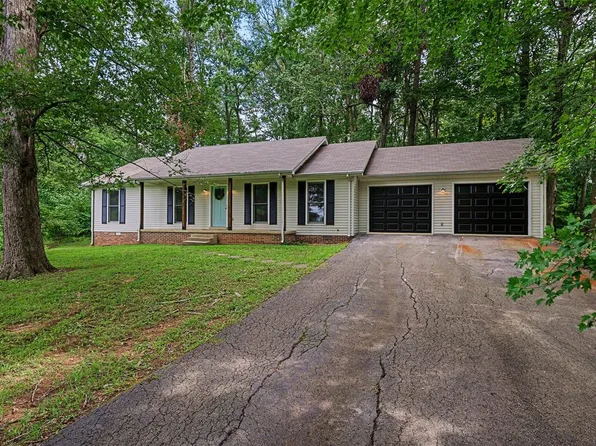 202 Eastern Valley Est, Glasgow, KY 42141