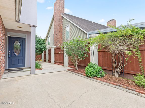 3rd image of 513 Verot School Rd APT 5