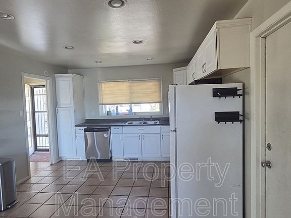 3rd image of 5008 Pojoaque Rd NW