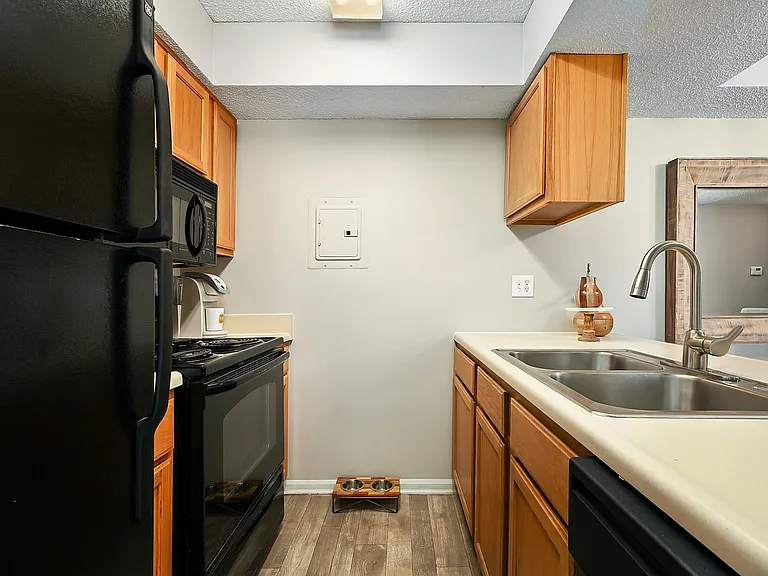 Lakeview Loft - Kitchen