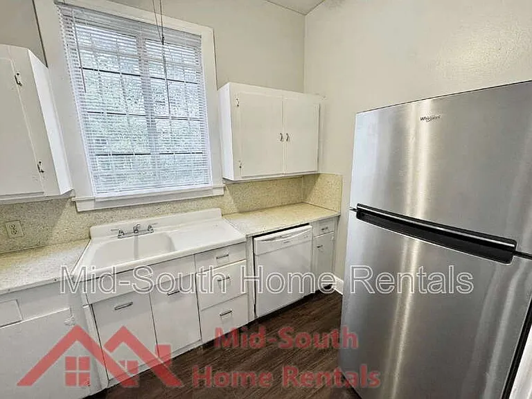 1277 Carr Ave #1 — Photo 6